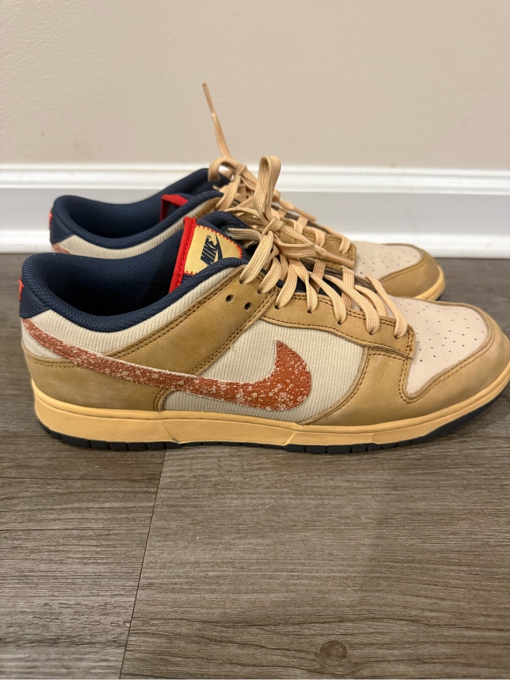 Nike Dunk Low SE “Wheat Sanddrift” Size 12